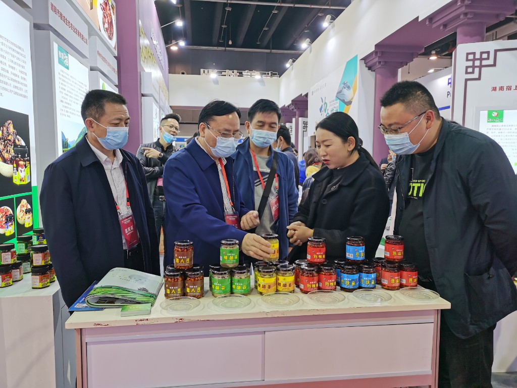 株洲16家企业组团深度“触电”