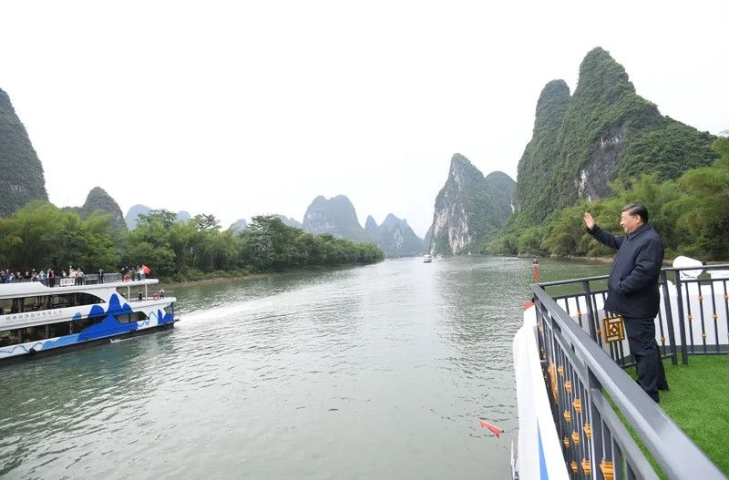 习近平在广西考察时强调 解放思想深化改革凝心聚力担当实干 建设新时代中国特色社会主义壮美广西