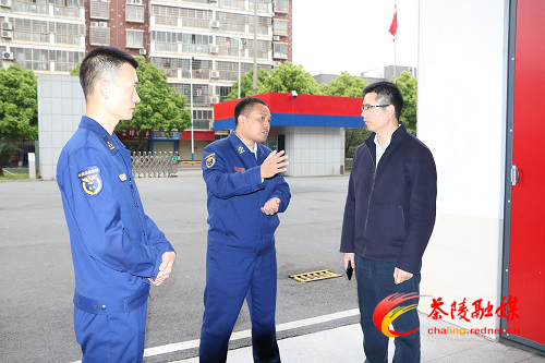 武挪强深入消防救援大队调研指导工作