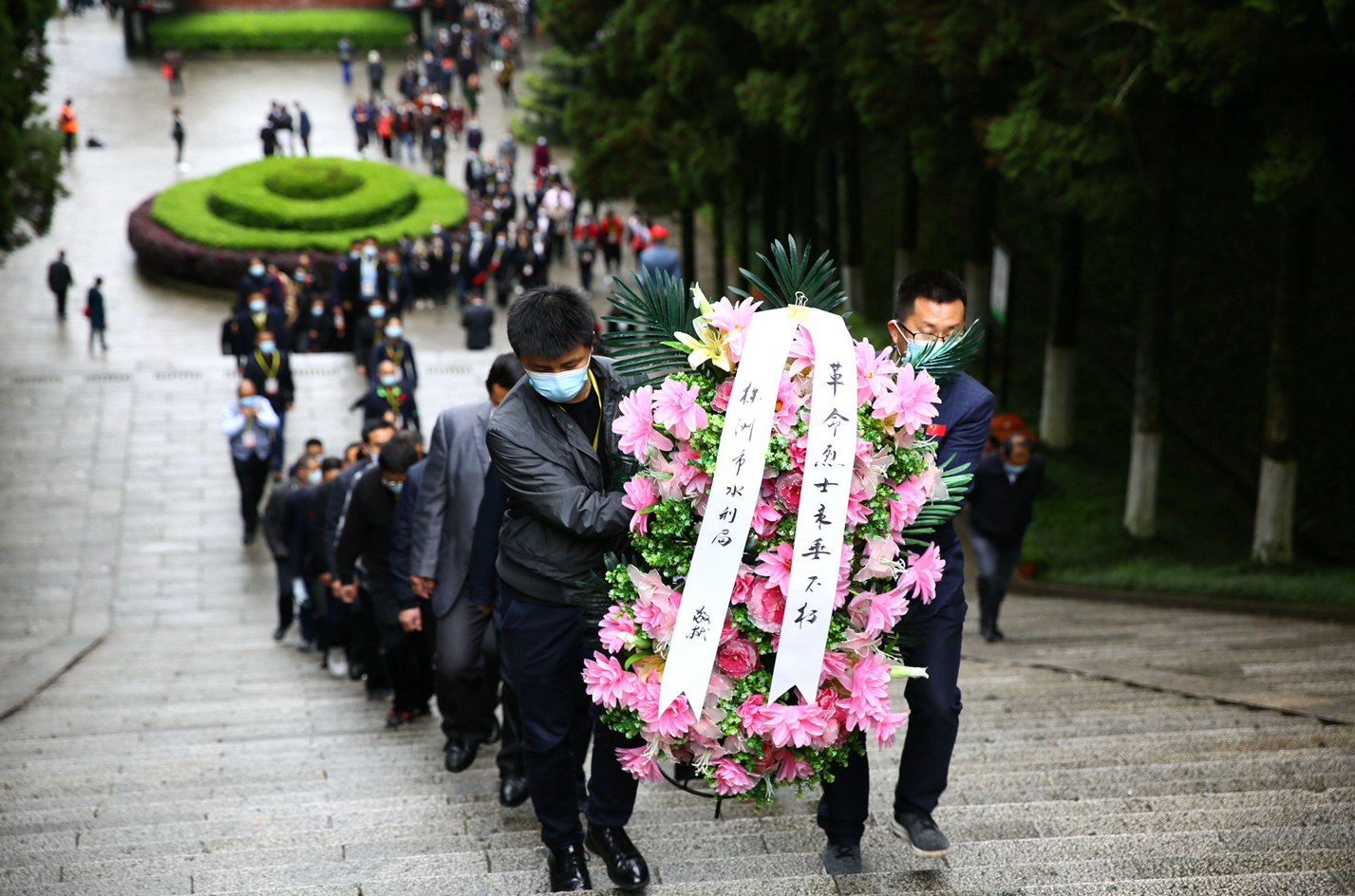 市水利局乘坐“红色专列” 开展党史学习教育活动