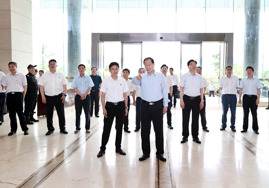 毛伟明在部分省属国有企业调研时强调：勇担“三高四新”战略实施的主力军