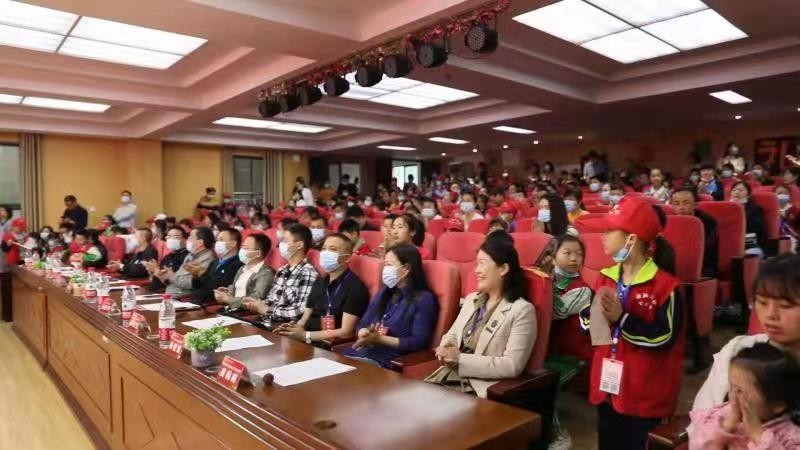 荷塘区举行科技周活动暨首届荷塘区中小学生科技嘉年华活动