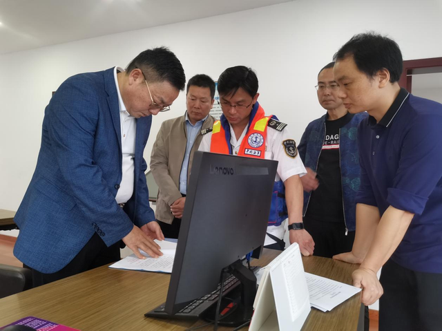 徐业伟督导汛期水运安全工作