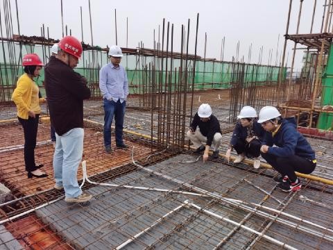学党史 悟思想 办实事 开新局--： 审计深入项目现场 跟踪服务重点项目