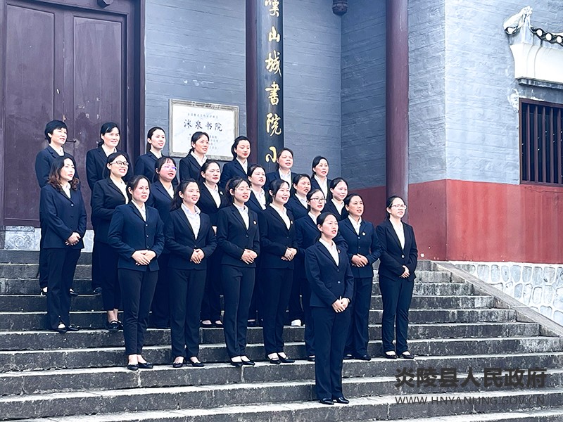 县妇联组织开展群众性朗诵活动