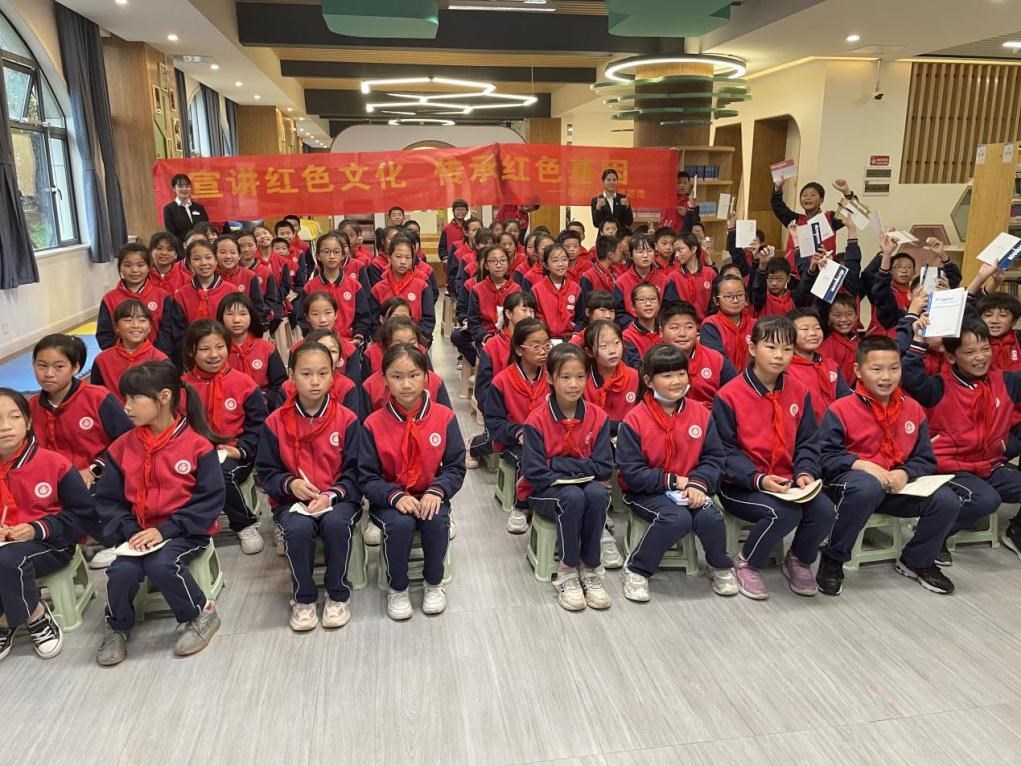 红色故事代代传—讲解进校园之二中附小