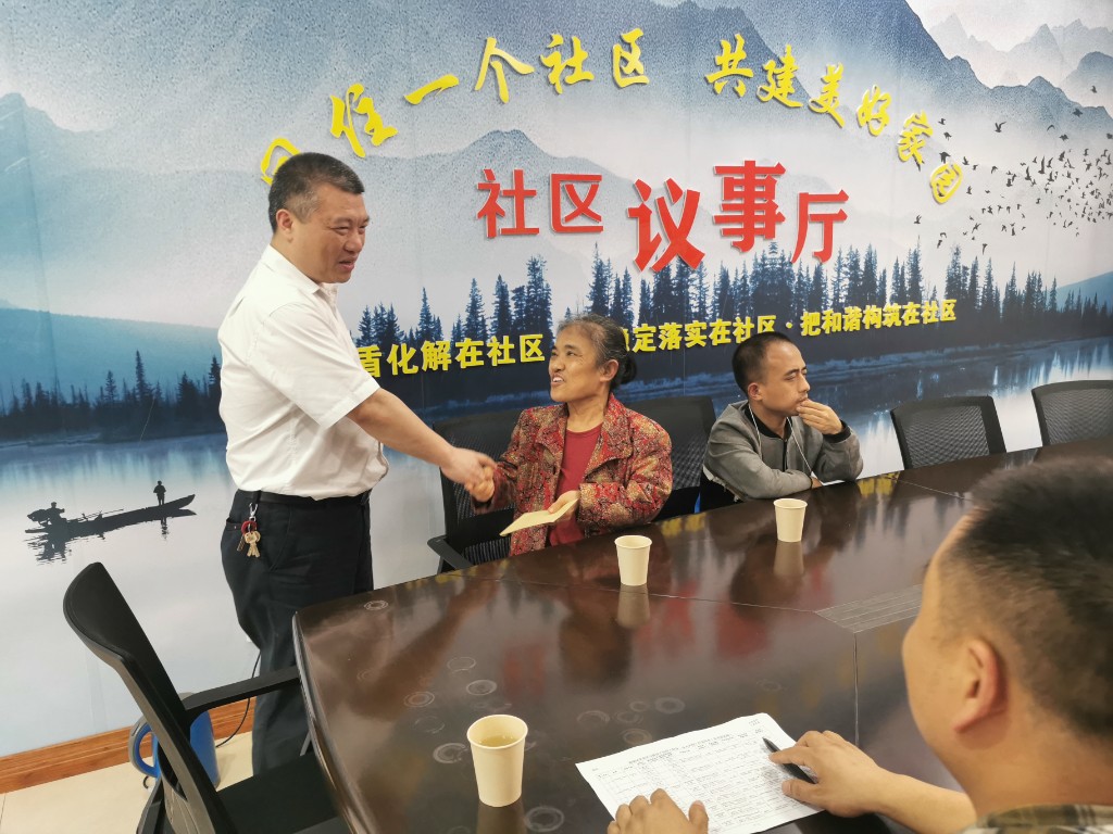 区领导开展党史学习教育干部深入群众、 深入实践活动