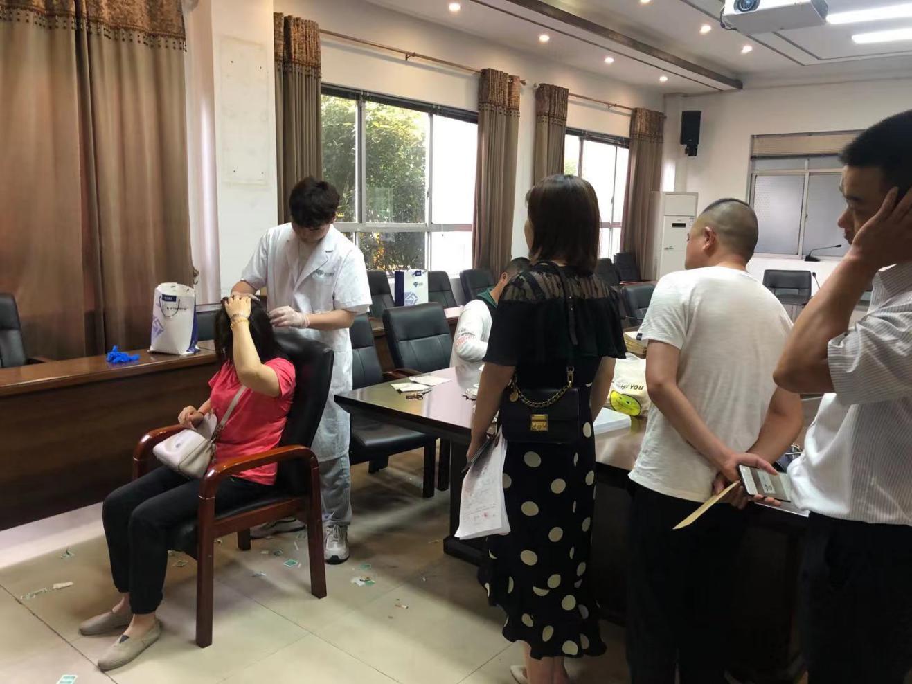 栗雨街道开展公职人员毛发检测工作