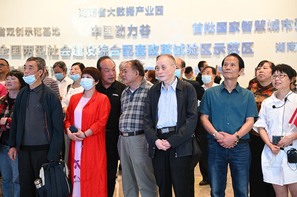 全国140多名诗词名家来云龙集中采风