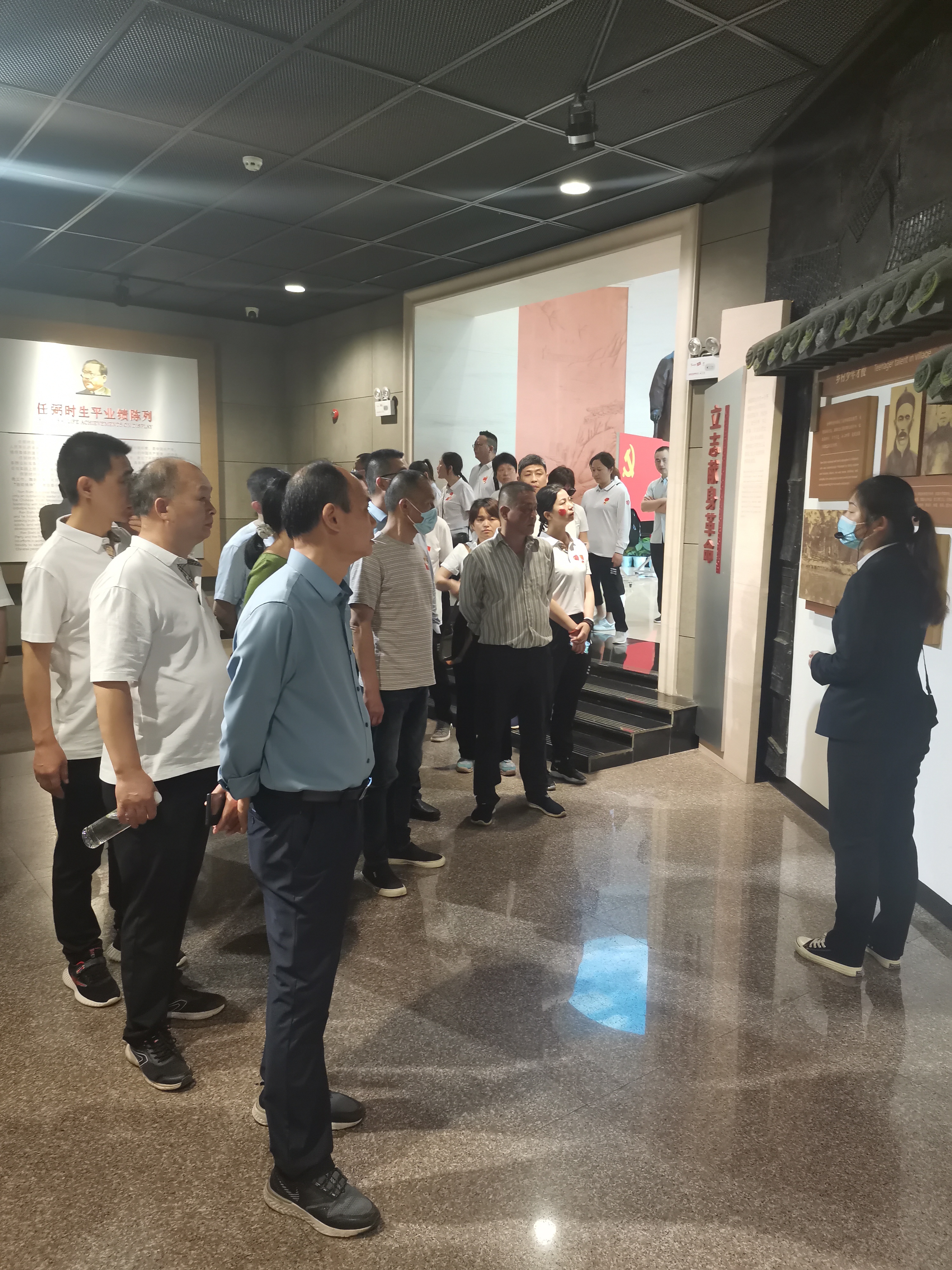 市机关事务管理局党组理论学习中心组开展党史学习教育第三次专题学习