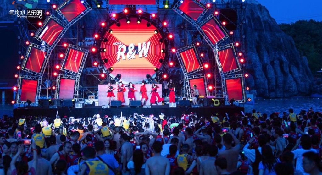 云龙水上乐园踏浪音乐节点燃夏日