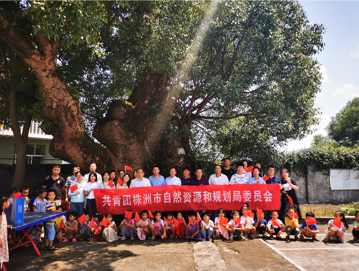 农民乐了，村书记笑了