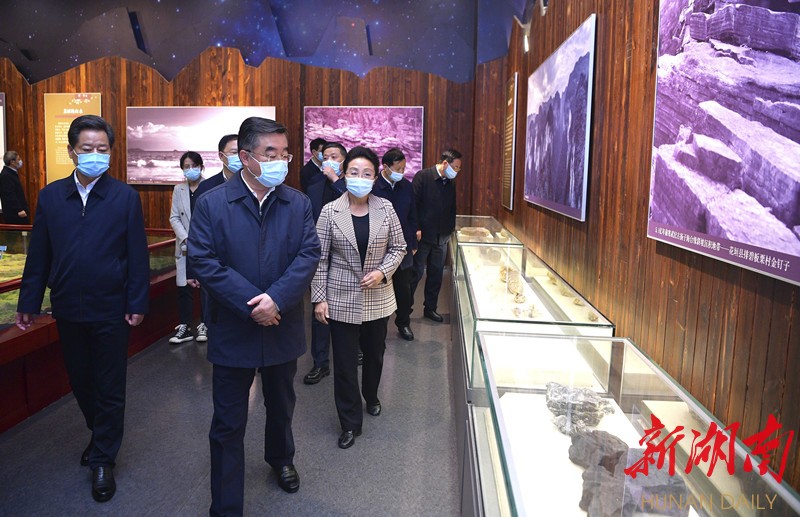 张庆伟:坚决扛起精准扶贫首倡地政治责任 努力在新时代乡村振兴中走在前列