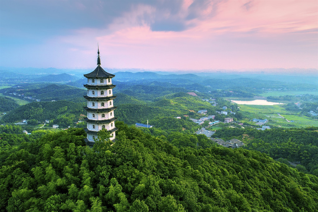 荷塘区仙庾岭村入选中国美丽休闲乡村