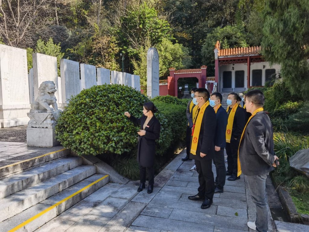 同根同源、互学互促、团结向前——新疆维吾尔自治区吐鲁番市自然资源系统跟班学习干部赴炎陵县参观调研