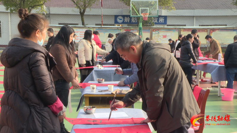 茶陵县开展送春联文化惠民活动