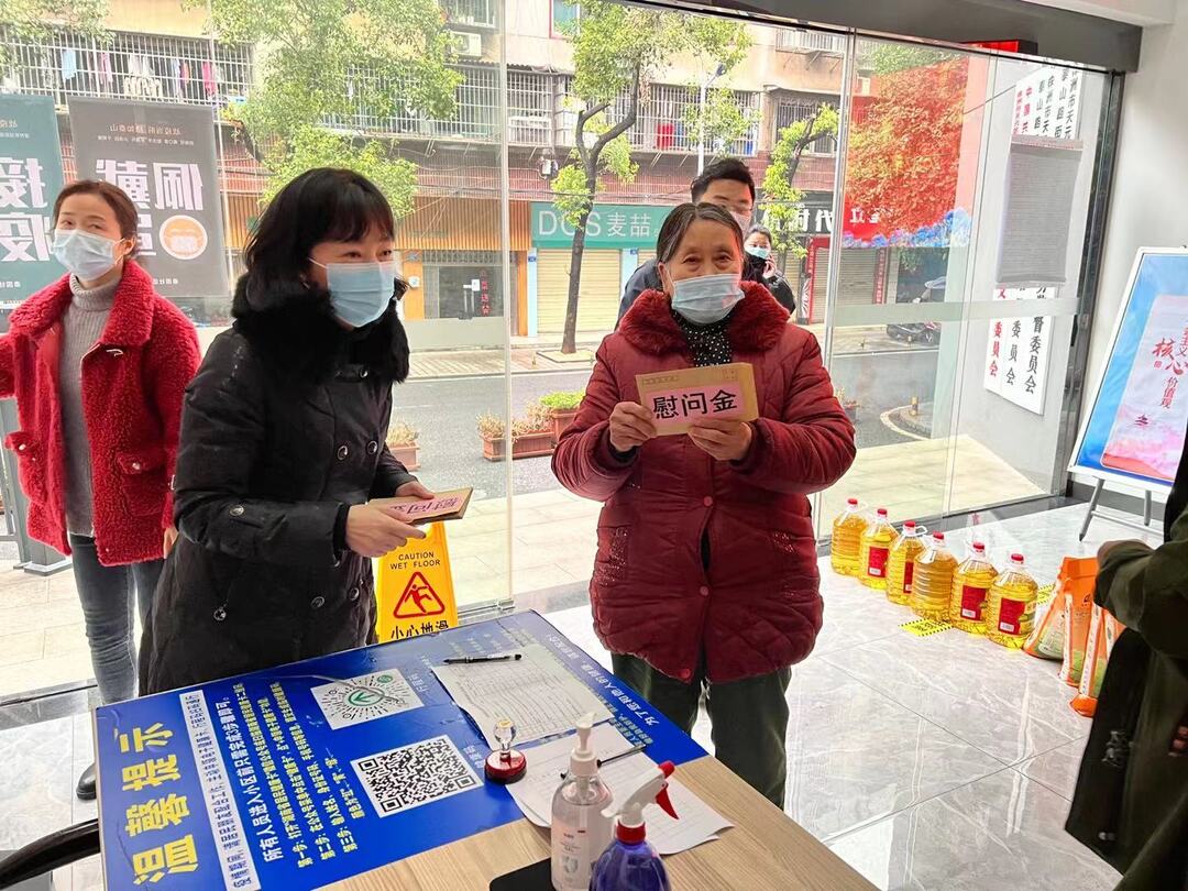 就地过年，天元区关爱“一老一小”失陪不缺爱