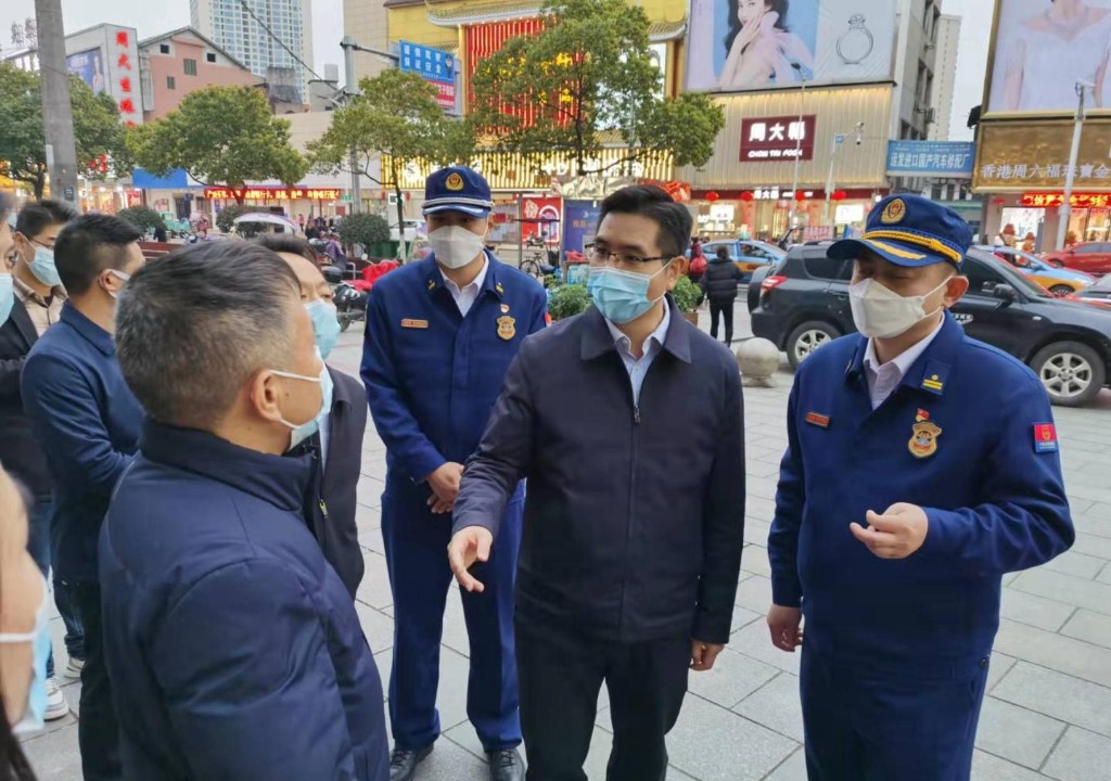 武挪强督导春节前消防安全和疫情防控工作
