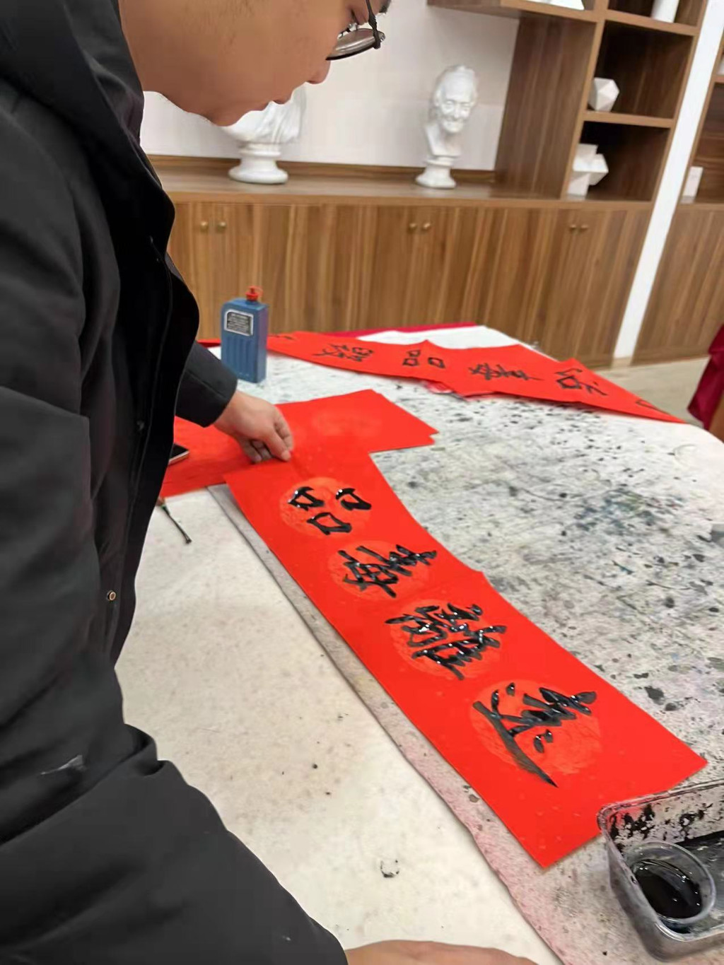 观表演、猜灯谜、吃汤圆，文化馆里闹元宵！