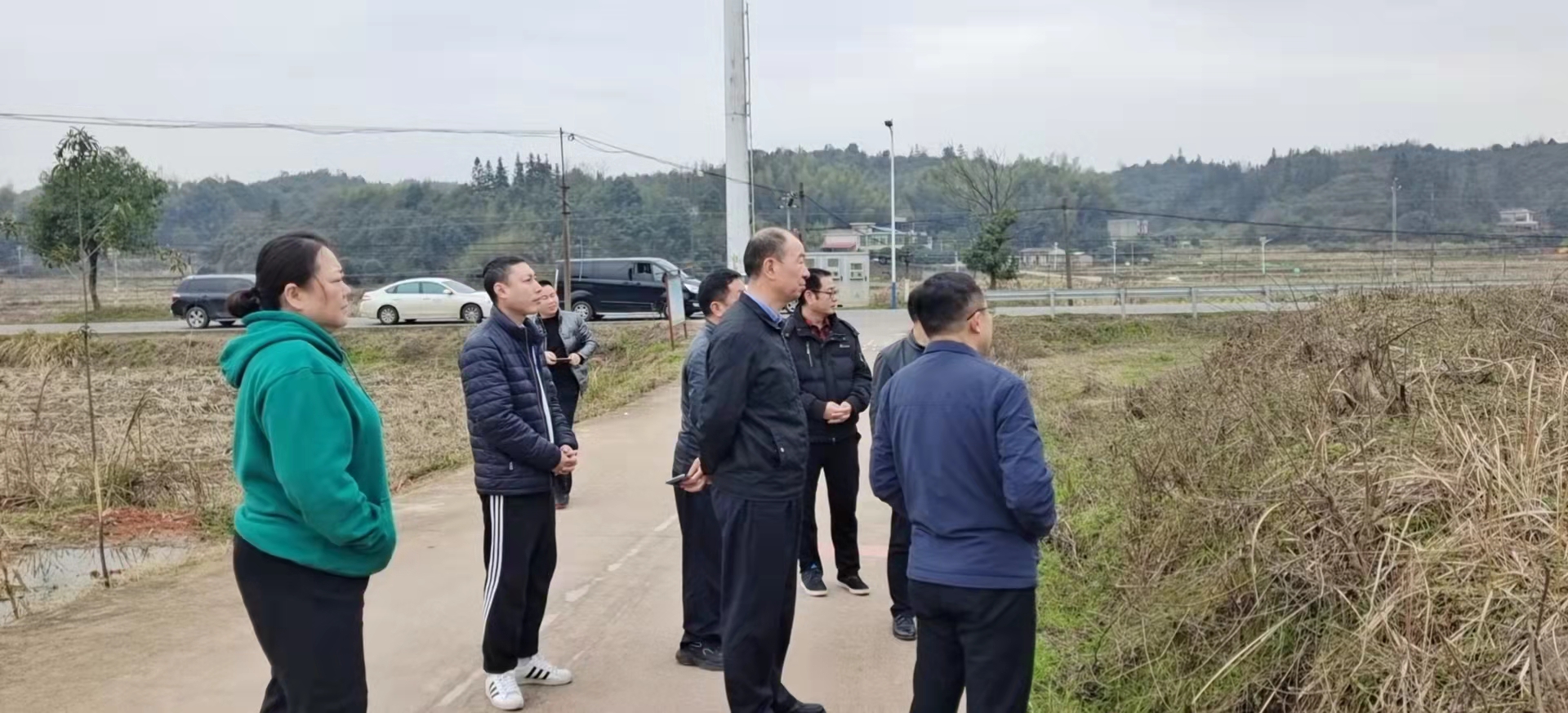 天元区人民政府黄团结副区长一行视察雷打石派出所建设项目选址踏勘工作