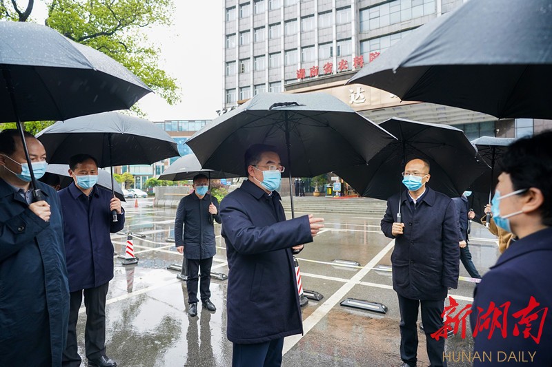 张庆伟：力争在最短时间阻断疫情传播链条 守牢不发生疫情规模性反弹的底线
