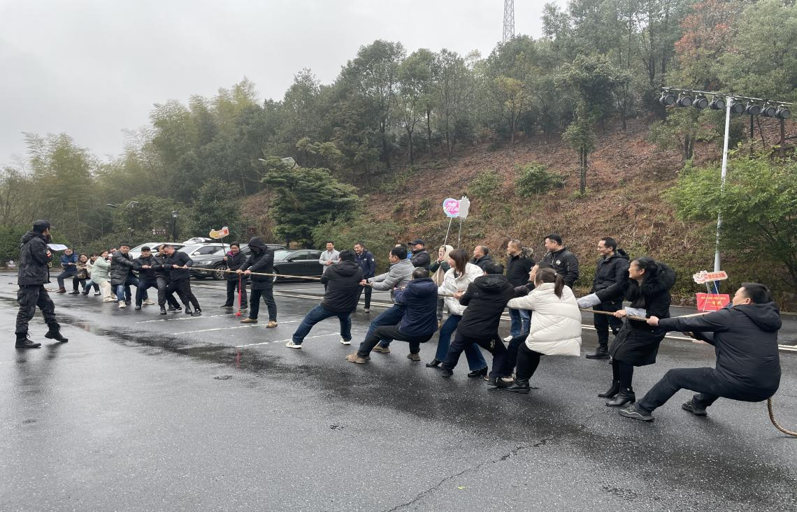 区征地工作协调服务中心 举办“虎虎生威·砥砺前行”干部职工拔河比赛