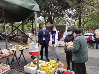 机关事务服务中心再次开展党员进小区活动，助力疫情防控