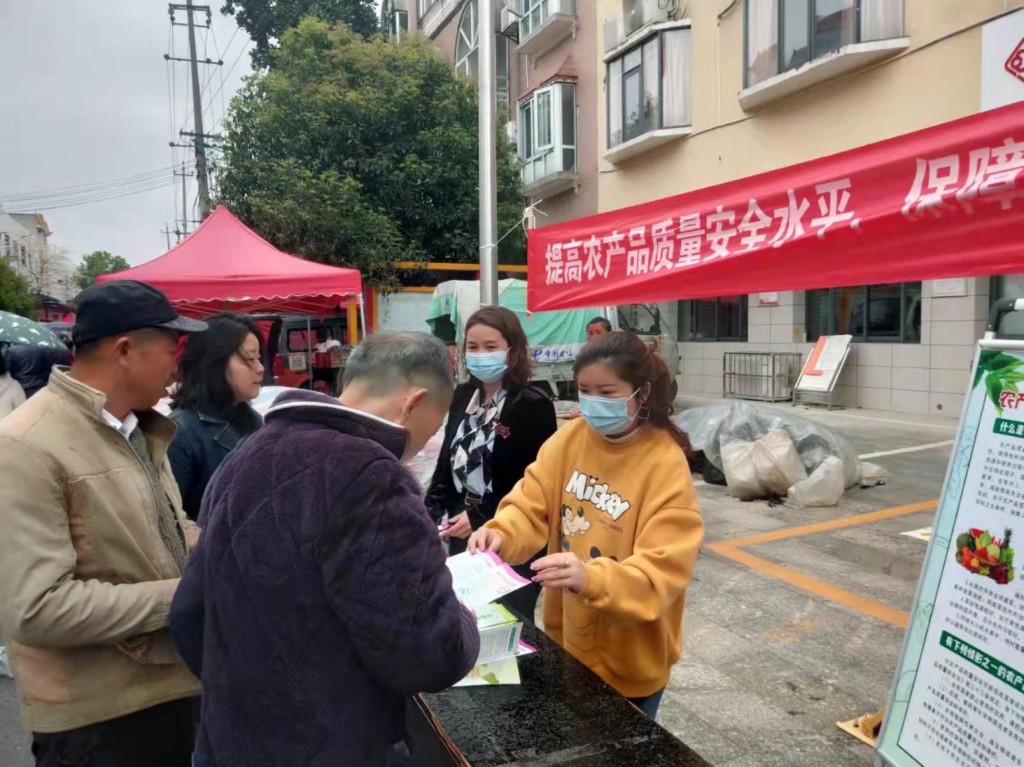 拒食野生蘑菇宣传  农业农村局在行动