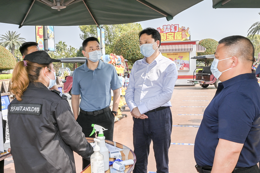 曾毅鹏督查辖区重点场所疫情防控工作