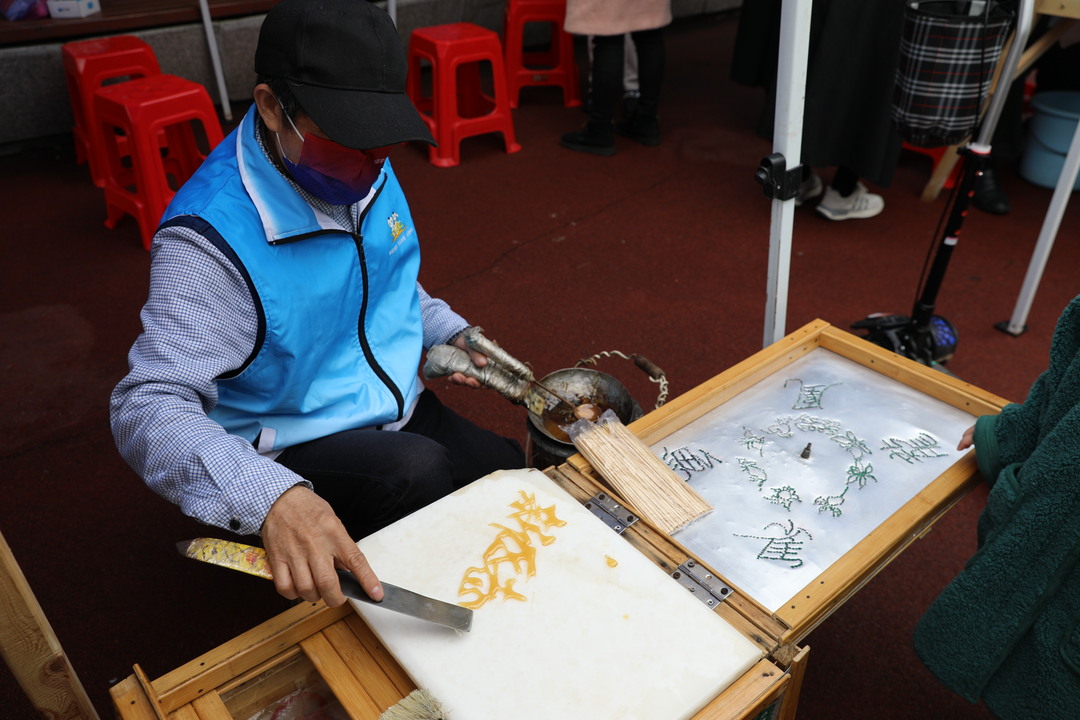 特色志愿服务 “雷锋精神”成“流量担当”