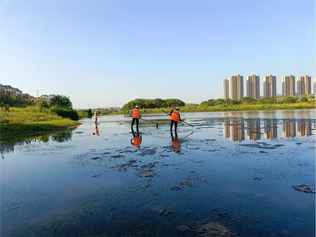 落实河长制 守护一江碧水