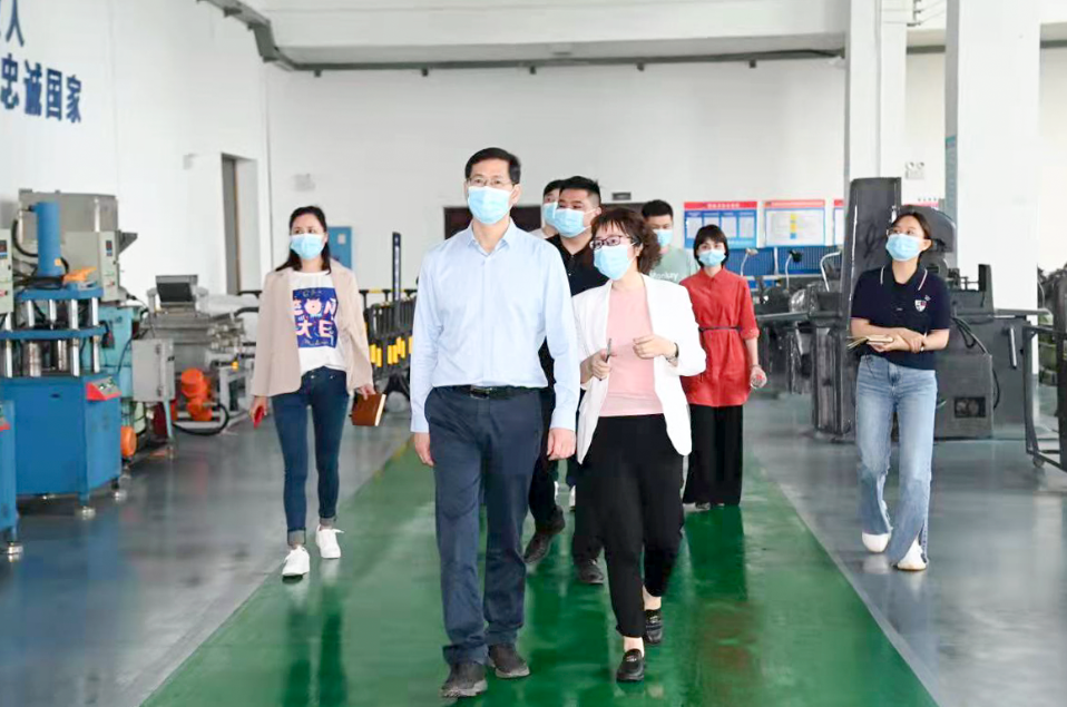 邹志超深入企业和项目走访调研