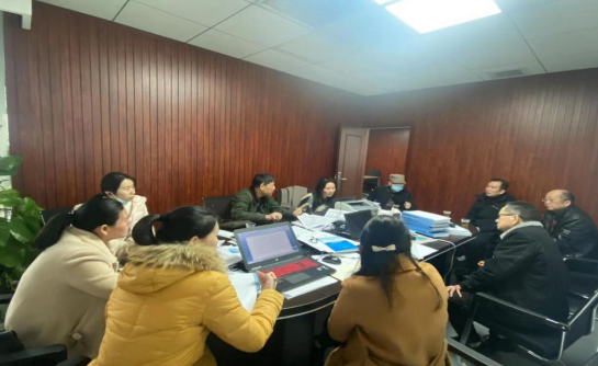 联动、指导，市审计局同级审下基层