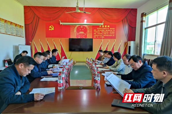 省乡村振兴局来茶陵县文江村调研