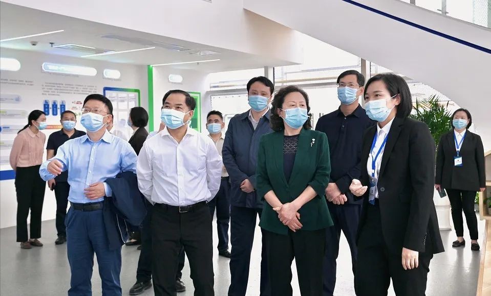 刘莲玉率队来株洲经开区调研北斗产业发展情况