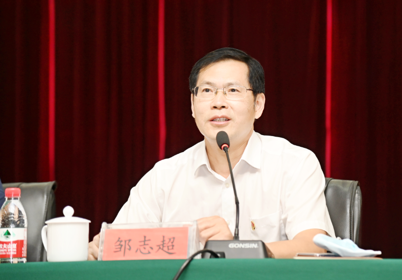 石峰经开青年共携手 一起向未来