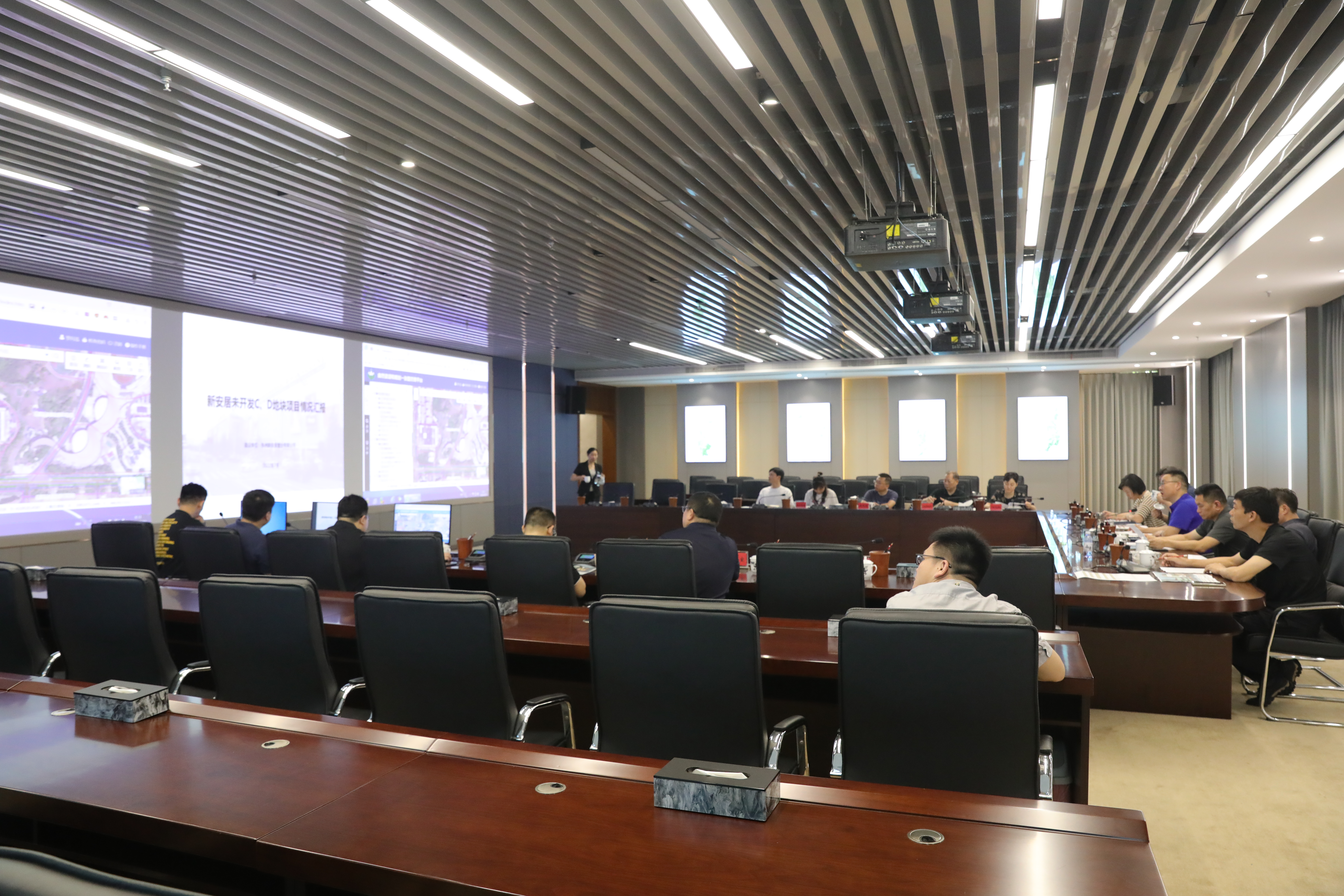 精准把脉 对症施策 助推房地产市场全面复苏——深入培育市场主体 加快重点项目建设
