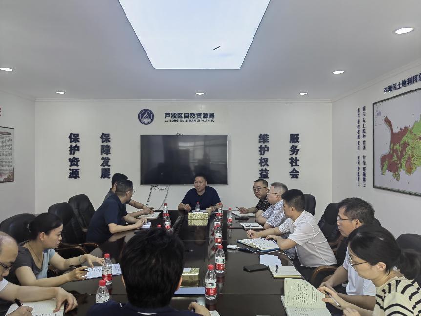 市资规局徐业伟现场调度汉能科技和南方宇航高精传动两家企业土地保障工作