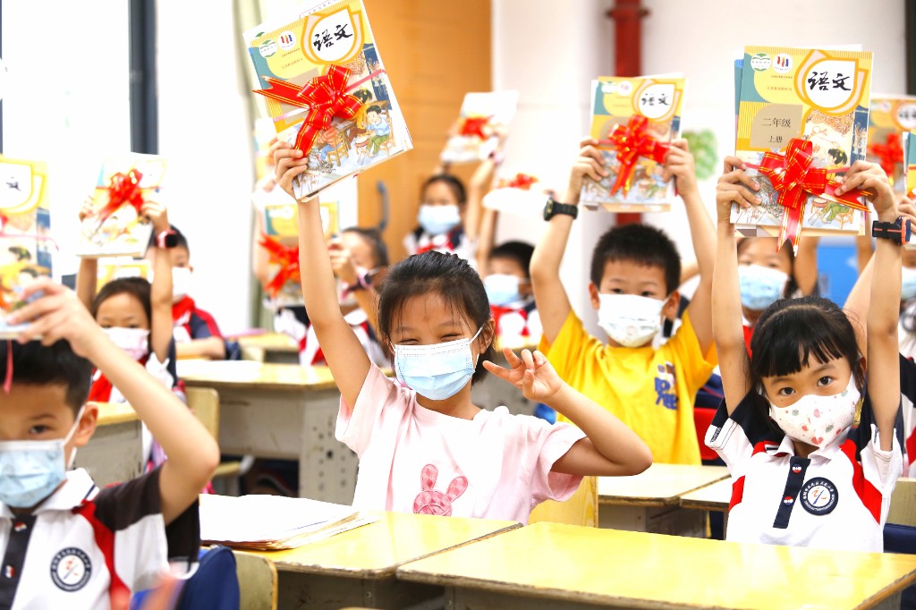 我们开学啦！“神兽”归笼，看天元区各学校“花式开学”→