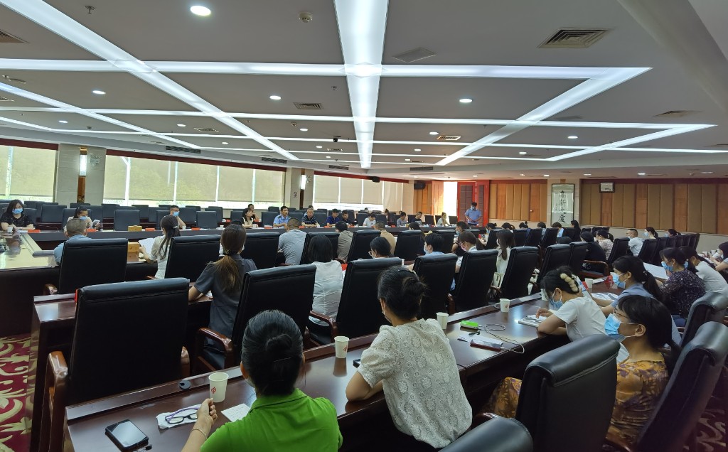 持续优化企业服务 推动餐饮企业升规入统