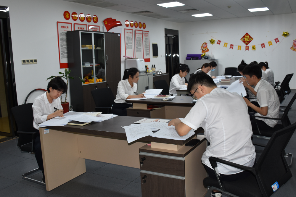 天元区政务服务中心市场监管片区举行窗口工作人员业务考试
