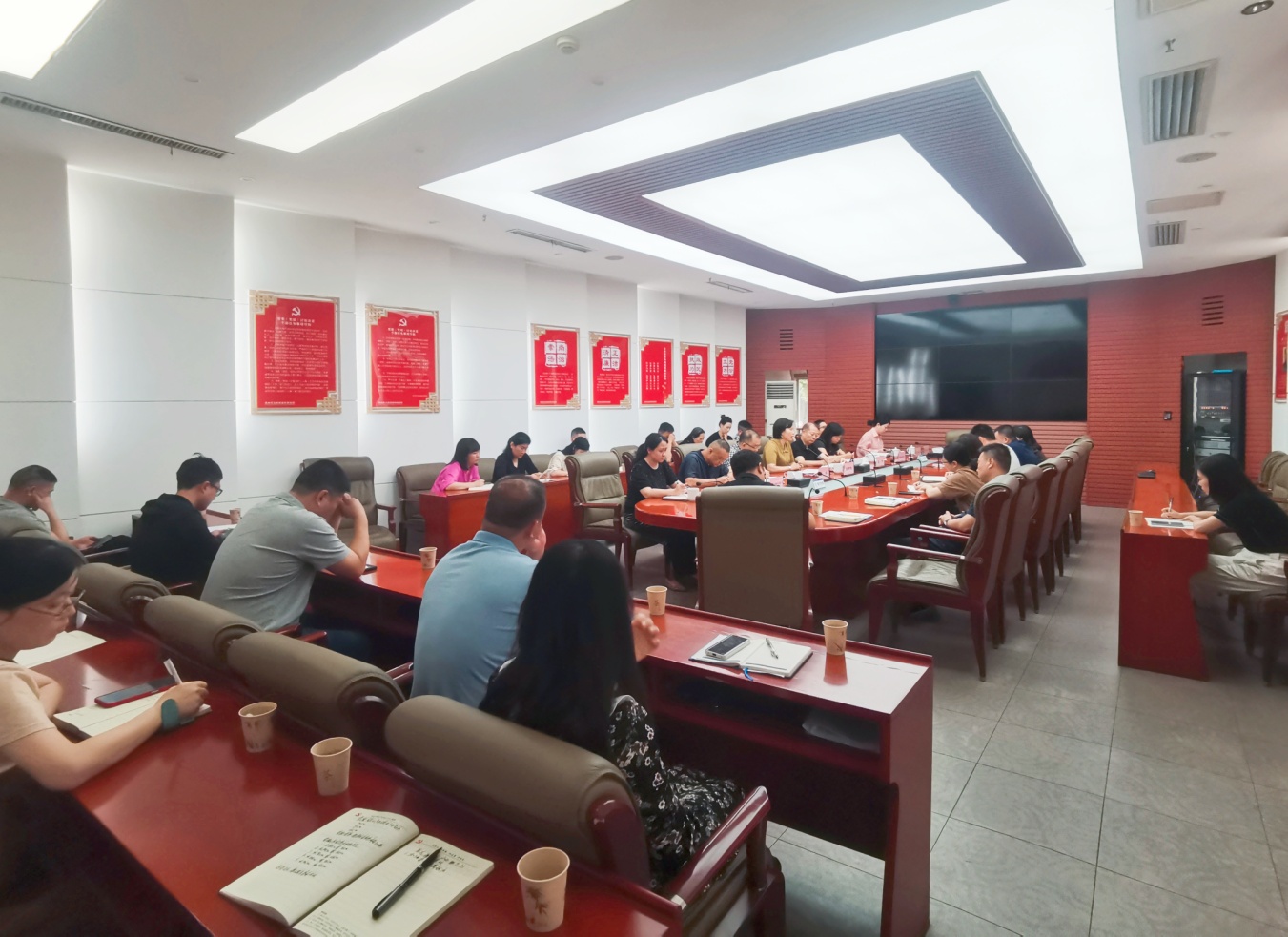 开展集体廉政谈话 筑牢廉洁自律防火墙