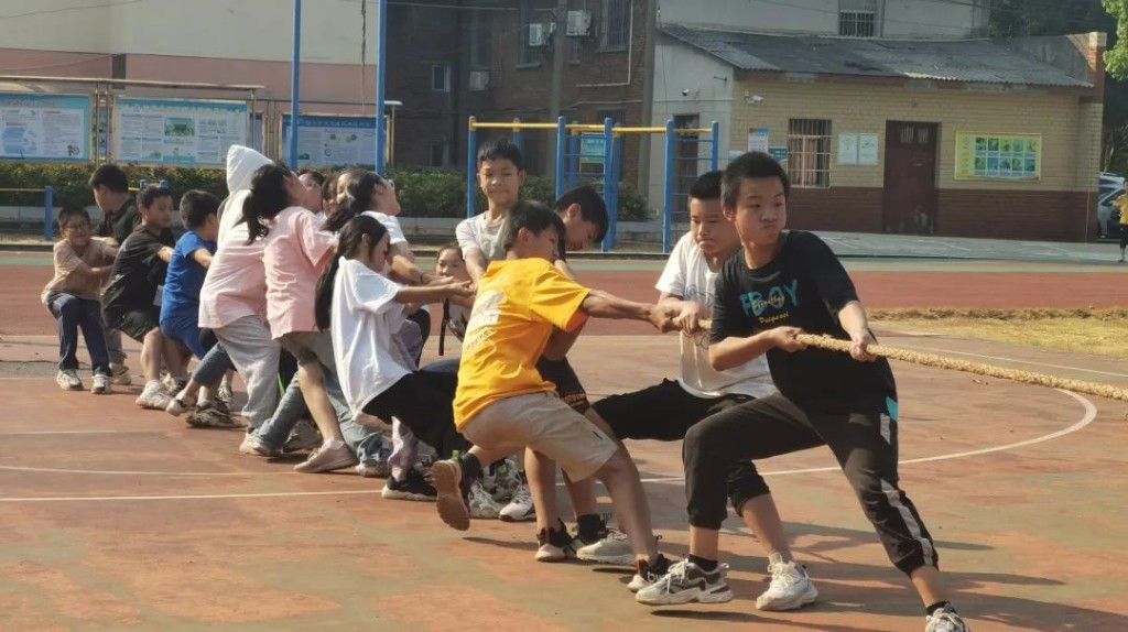少年强，中国强！看天元区第22届中小学生运动会风采→