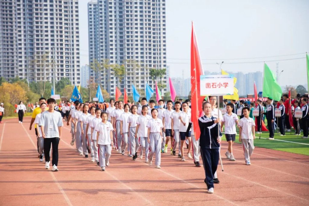 少年强，中国强！看天元区第22届中小学生运动会风采→