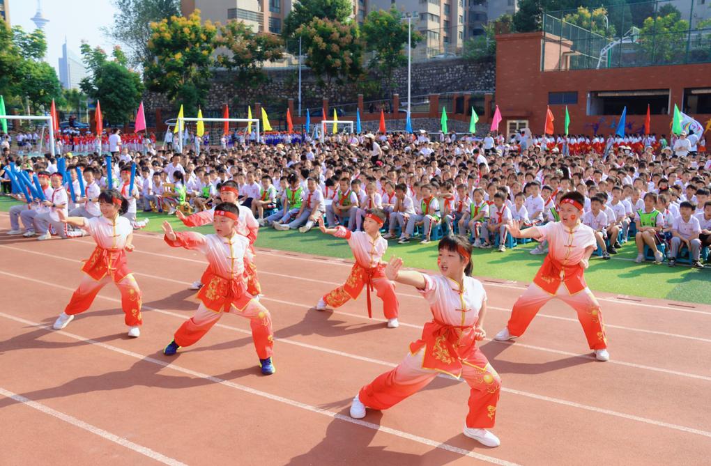 少年强，中国强！看天元区第22届中小学生运动会风采→
