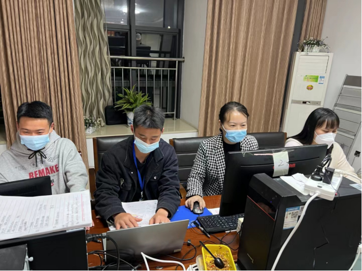 教育温暖行，同心战疫情：天元教育人从讲台走向“疫”线