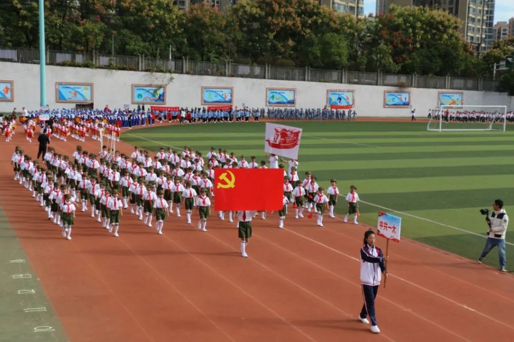 天元区完成义务教育“民转公”