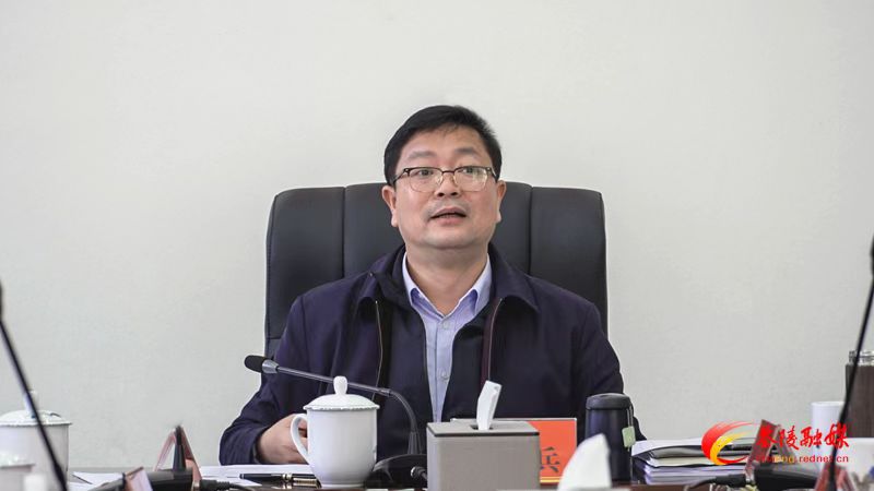 杨红兵主持召开2023年人大票决民生实事准备情况和2023年财政预算草案汇报会