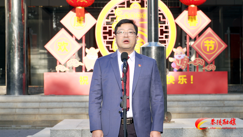 兔年首个工作日:茶陵举行升国旗仪式