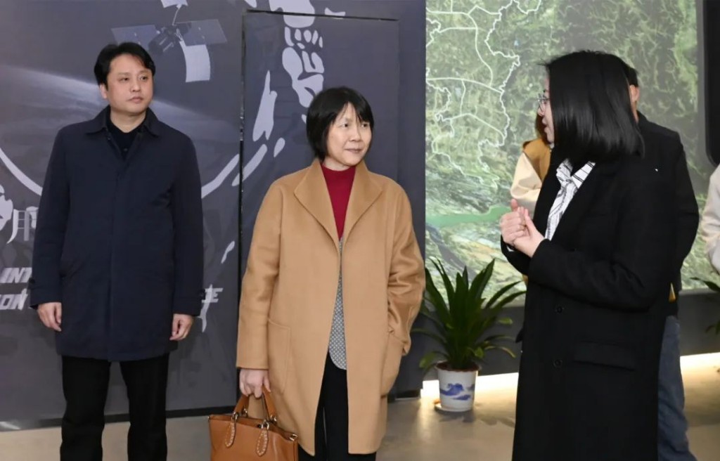 北京理工大学黄河燕一行率队来株洲经开区考察